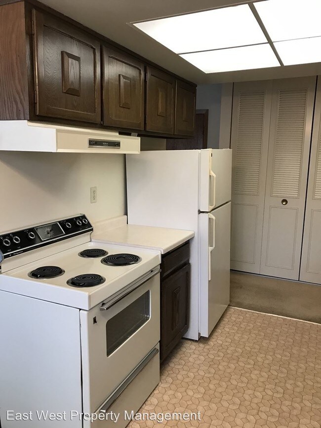 Foto del edificio - 1701 Kenwood Ave