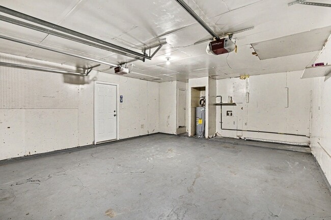 Building Photo - 4120 Portland St