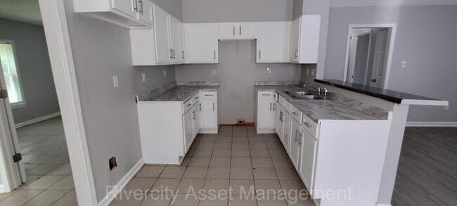 Building Photo - Beautiful Home In Cordova, A Must See!!!