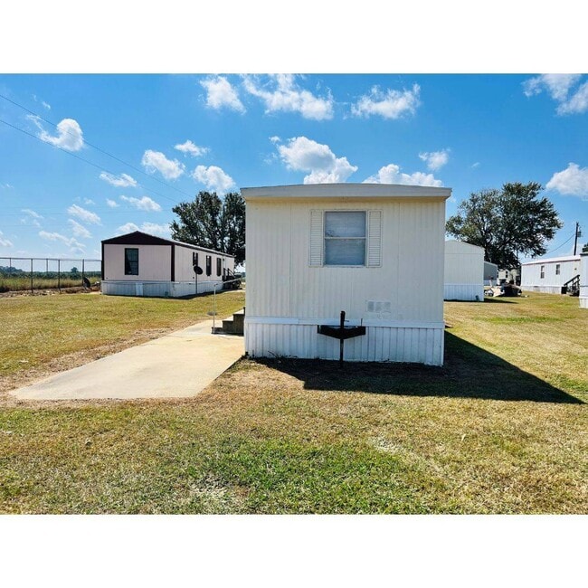 Building Photo - 315 Reid Ct