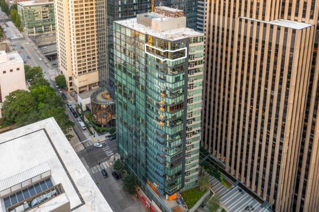 Building Photo - 1 bedroom in Seattle WA 98164