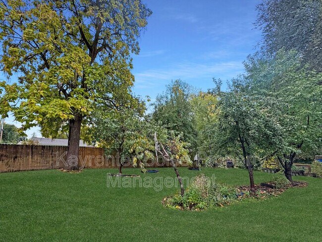 Building Photo - 1904 N 26th St