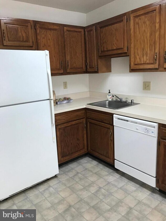 1534 MARLBOROUGH Ct, CROFTON, MD 21114 Condo for Rent in CROFTON, MD