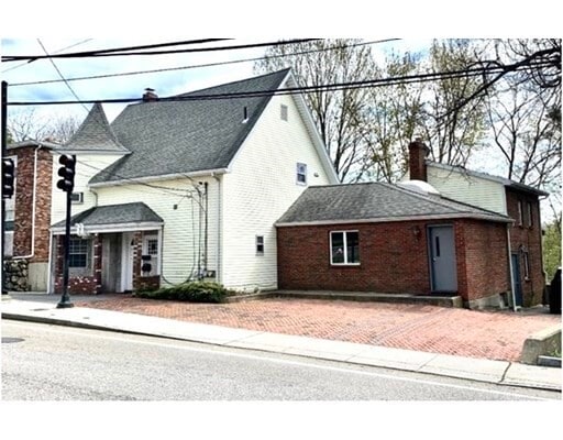 Primary Photo - 172 Pleasant St