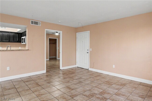 Foto del edificio - 6800 E Lake Mead Blvd