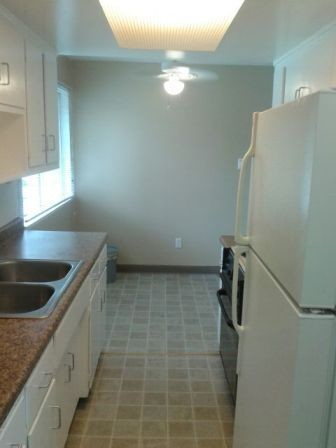 Building Photo - 770 Carro Dr