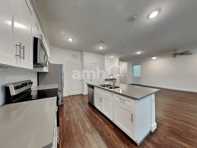 Building Photo - 4849 Colossal Star St