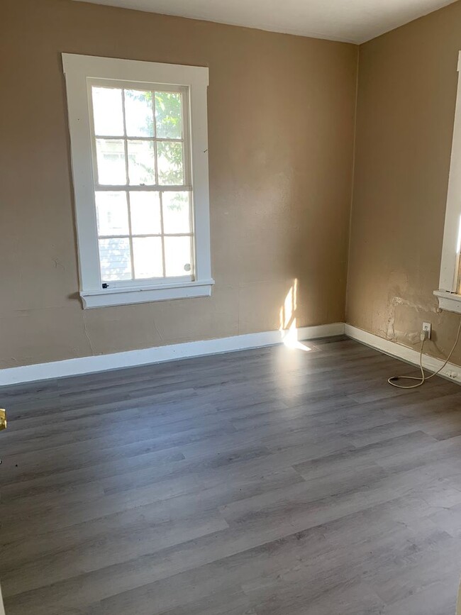 Building Photo - 2948 Pierpont Ave