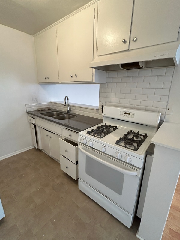 Building Photo - 1538 N Detroit St
