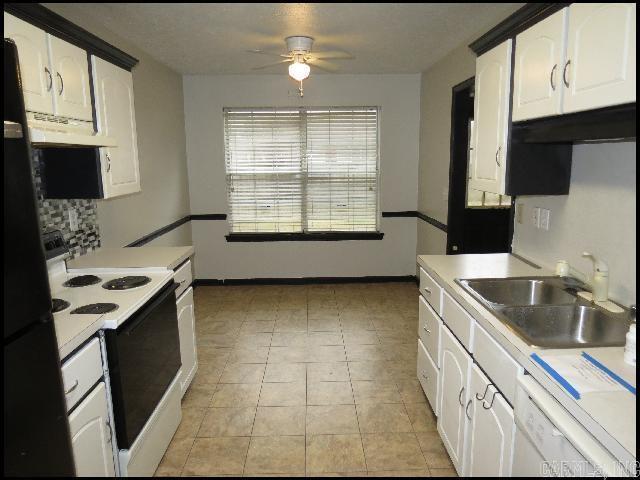 Foto del edificio - 19 Fox Run Cir