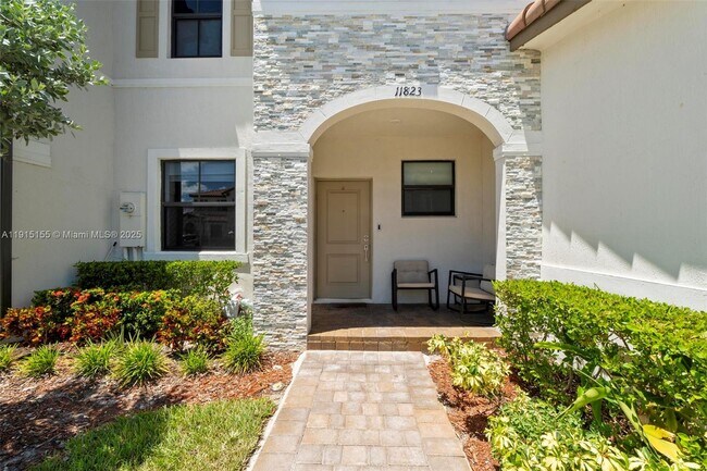 Foto del edificio - 11823 SW 247th Ter