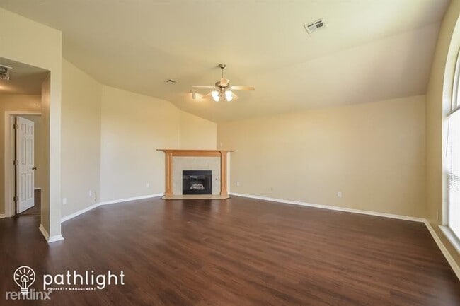 Building Photo - 3 br, 2 bath House - 1100 Westridge Drive ...
