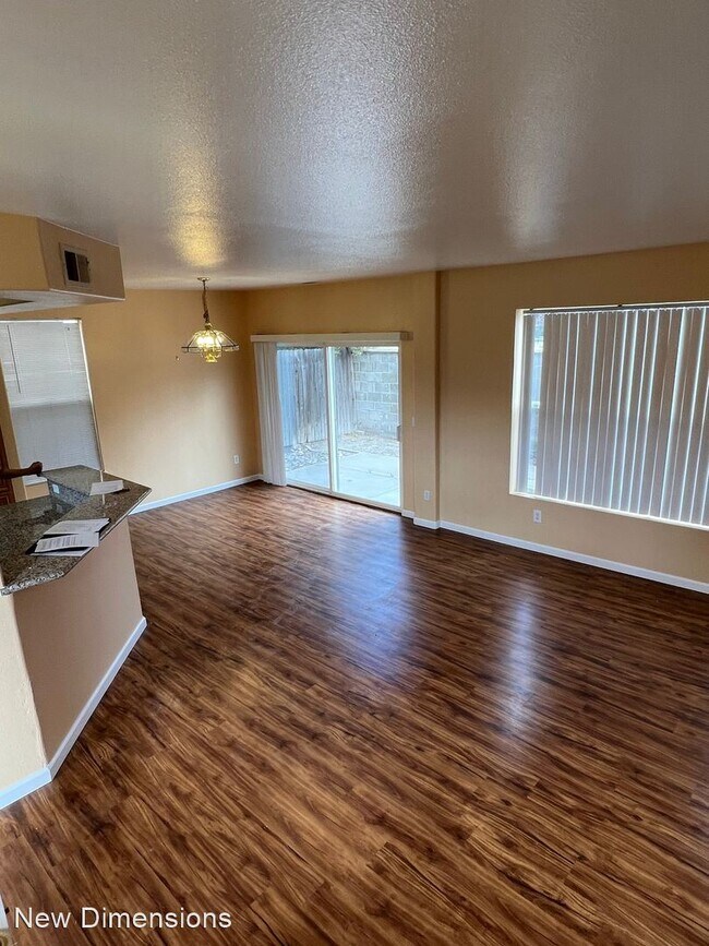 Building Photo - 4 br, 2.5 bath House - 1225 Tule Drive