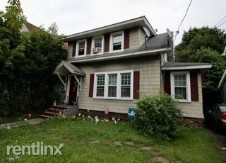 Primary Photo - 2 br, 1.5 bath House - 851 Woodward Ave