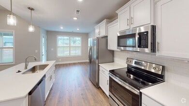 Building Photo - 228 Donegal Dr