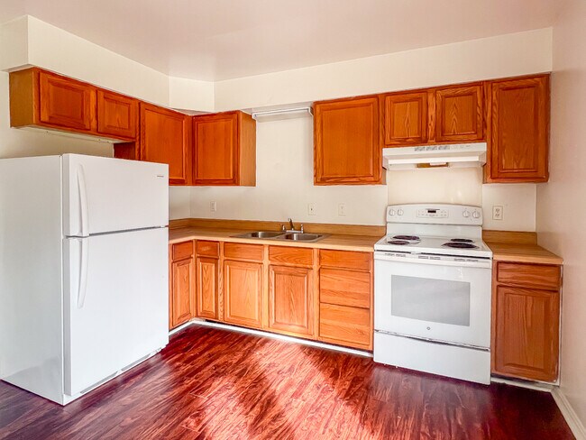 Foto del edificio - 496 Lancaster Creek Dr