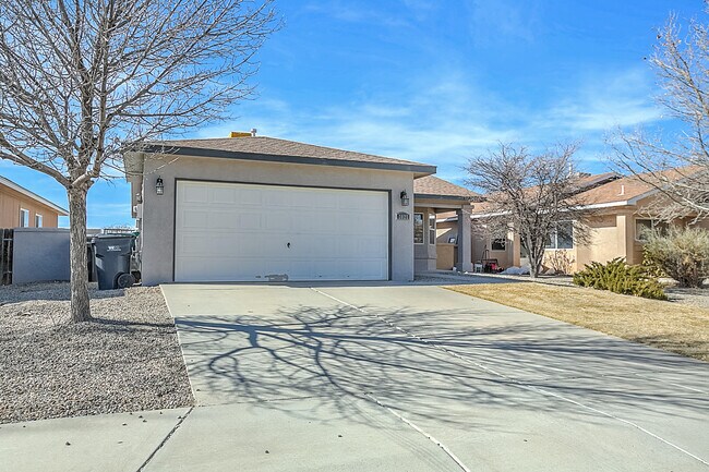 Building Photo - 3025 Chama Meadows Dr NE