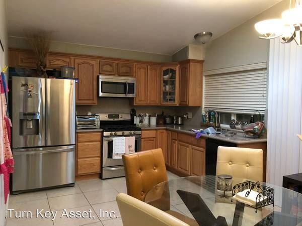 Building Photo - 3 br, 2 bath House - 1819 Tustin Dr