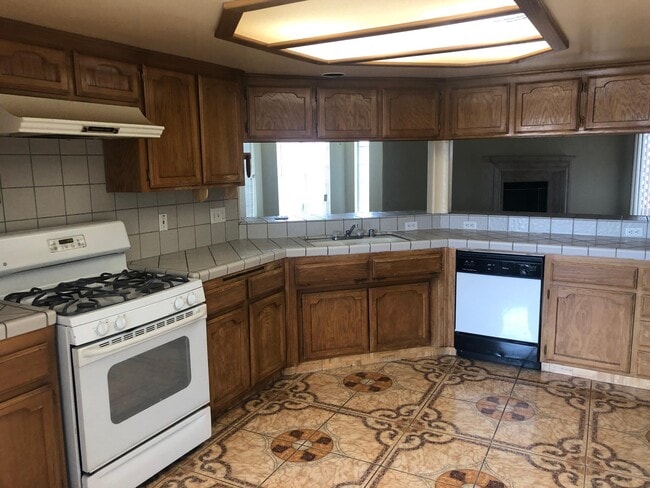 Foto del edificio - 21163 Conklin Blvd