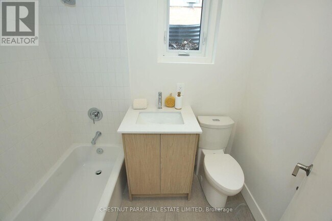 Photo du bâtiment - 1450 Avenue Rd