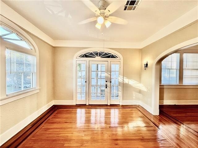 Foto del edificio - 2011 General Pershing St