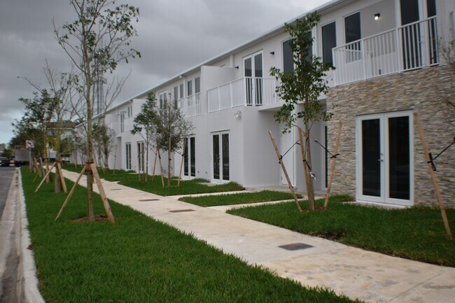Building Photo - 13990 SW 259th Way