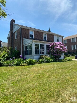 House - 629 Palairet Rd