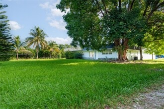 Building Photo - 24201 SW 124th Ave