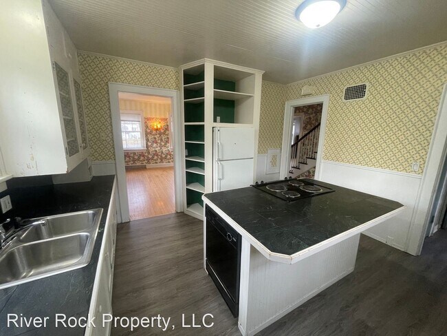 Foto del edificio - 4 br, 1 bath House - 702 5th Street South