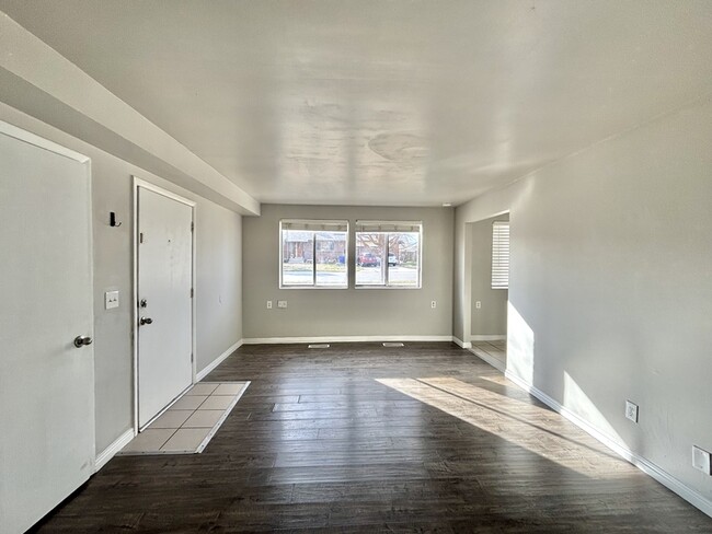 Building Photo - 7875 S 3800 W