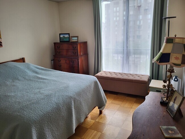 Foto del edificio - 99 Pond Ave
