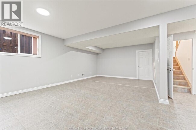 Photo du bâtiment - 1725 Askin Ave