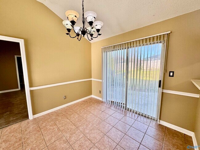 Foto del edificio - 105 Shoals Point Trail