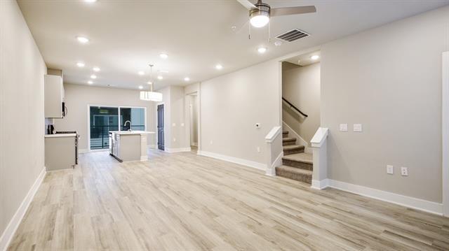 Building Photo - 3353 Wynwood Dr