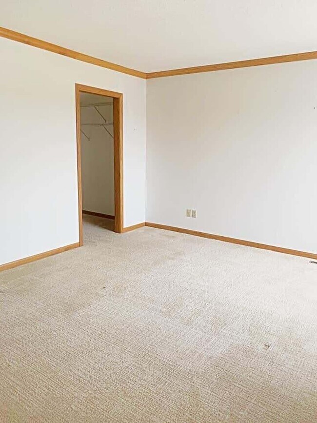 Building Photo - W4267 Ceresa Dr