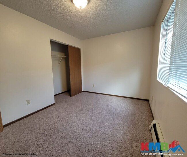 Building Photo - 619 S Johnson-5