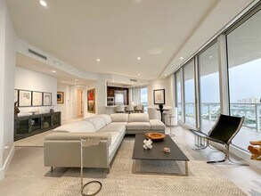 Building Photo - 2700 N Ocean Dr