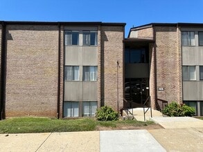 Building Photo - 19016 Mills Choice Rd