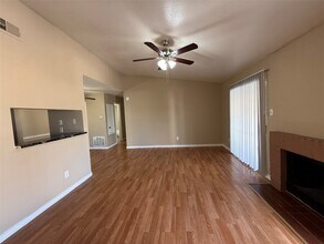 Building Photo - 12655 Ashford Meadow Dr
