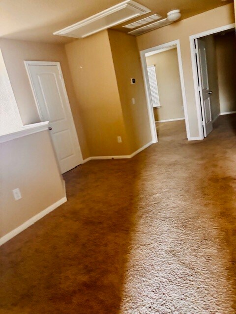 Foto del edificio - 223 Camellia Dr