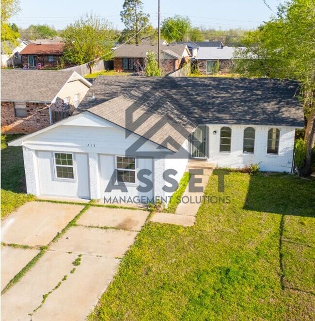 Foto del edificio - 4 Bedroom Rent to Own Home Available!