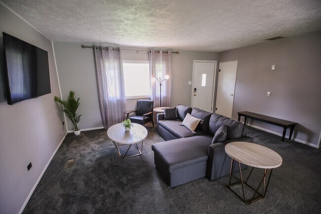 Foto del edificio - 624 N Berkley Rd