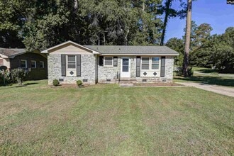 Building Photo - 3621 Baywater Dr