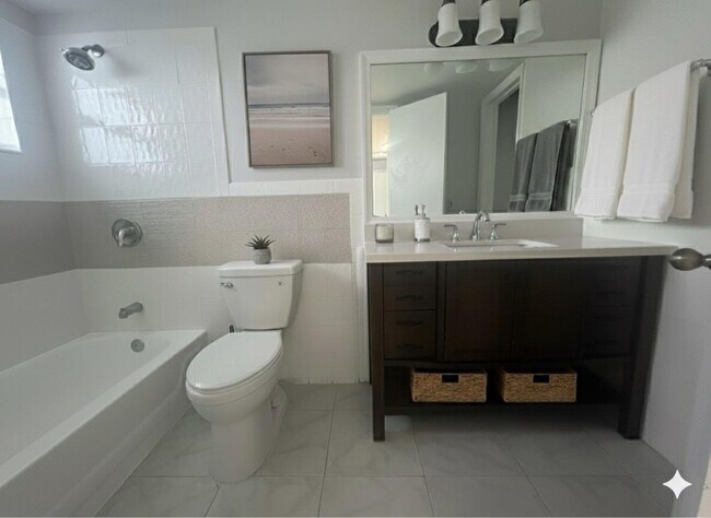 Building Photo - 4500 N Flagler Dr