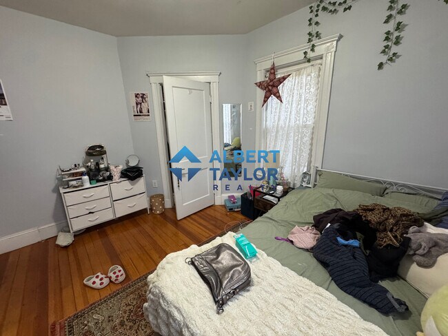 Building Photo - 25 Kelly Rd