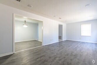 Building Photo - 1310 Knob Creek Rd