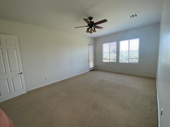 Foto del edificio - On the Golf Course 4 Bedroom/2.5 Bath plus...