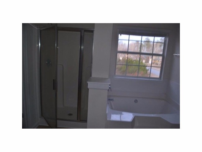 Building Photo - 7876 Wrotham Cir