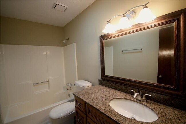 Building Photo - 1614 Rex Dr