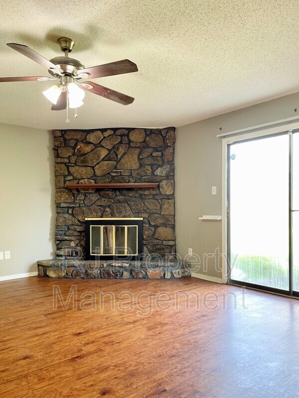 Building Photo - 1504 Timber Line Cove